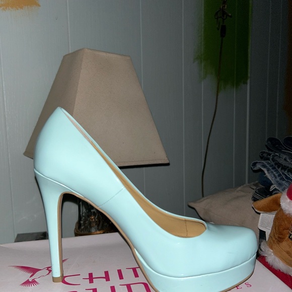 Chinese Laundry high heel light green like new condition with original box - Picture 3 of 6